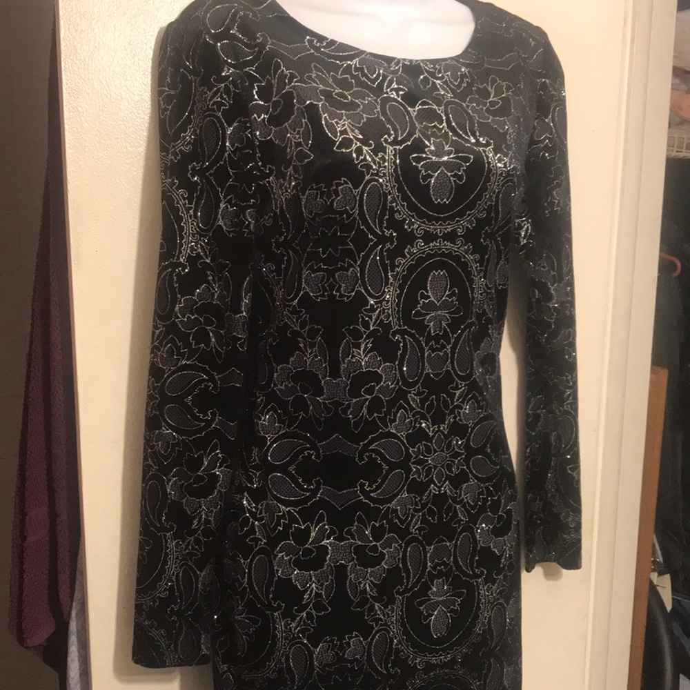 (🎈1hour sale🎈NWOT) GUESS Mini Long-Sleeve Dress